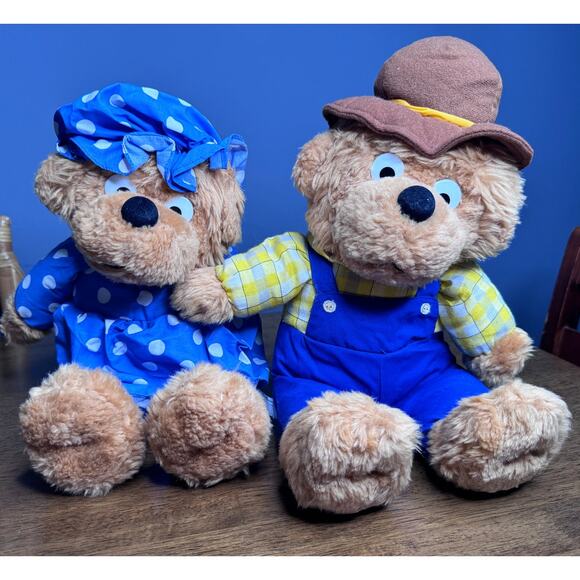Chosun International Other - Vintage BERENSTAIN BEARS 22" Papa / 20" Mama Plush 1995